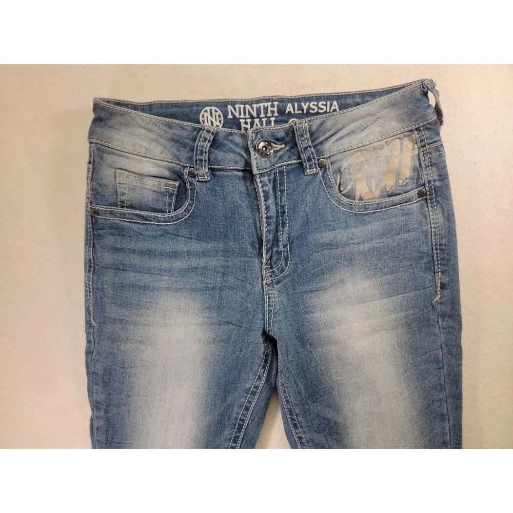 Ninth Hall Alyssia Embroidered Rose Flame Rhinestone Jeans Bootcut NWOT Sz‎ 6